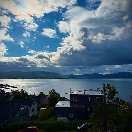 Hjem I Сasa de vacaciones Senja